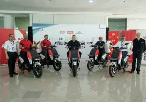 Modenas_Handover_59a_2c46a493cc