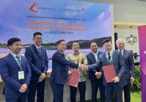 Solarvest-x-Leader-Energy-MOU-768x576
