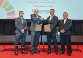 UKM-KLCC MoU - Pic 01